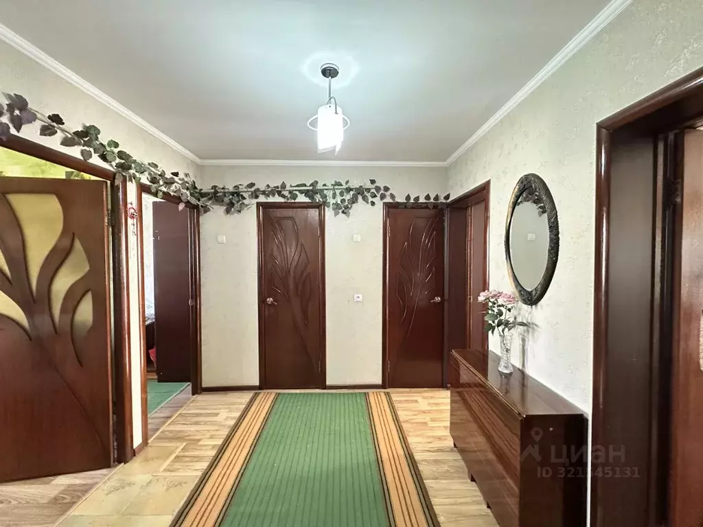 2-к кв. Белгородская область, Губкин ул. Дзержинского, 115А (60.0 м) - Фото 1