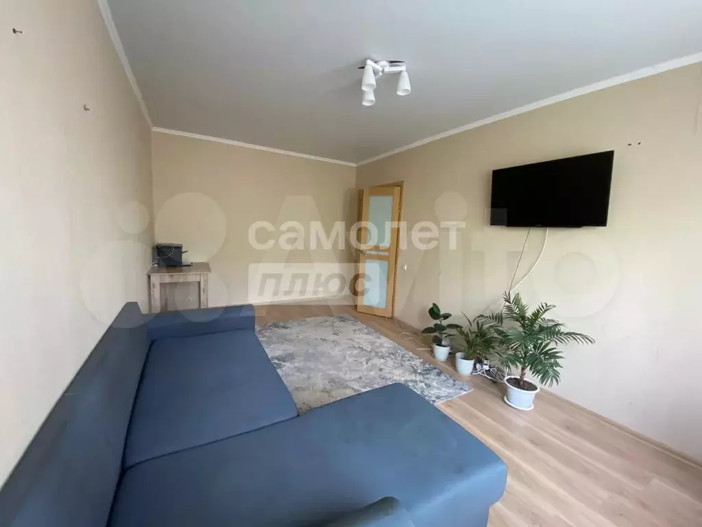 3-к. квартира, 60 м, 2/9 эт. - Фото 1