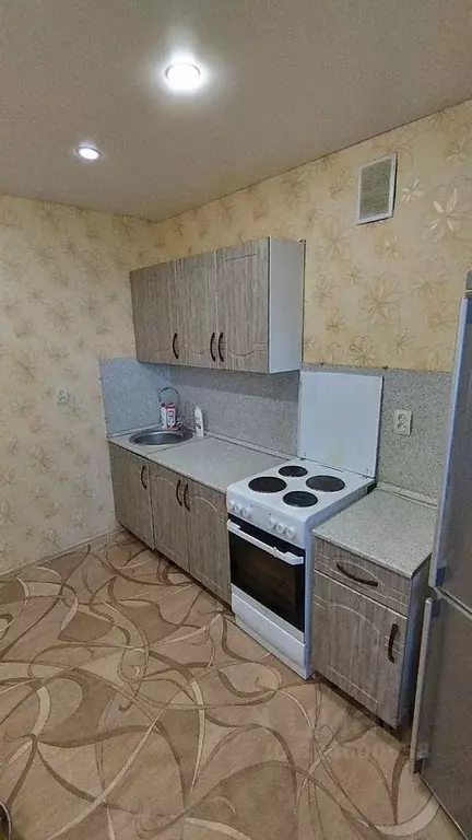 2-к кв. Тюменская область, Тюмень ул. Александра Матросова, 1 (55.0 м) - Фото 2