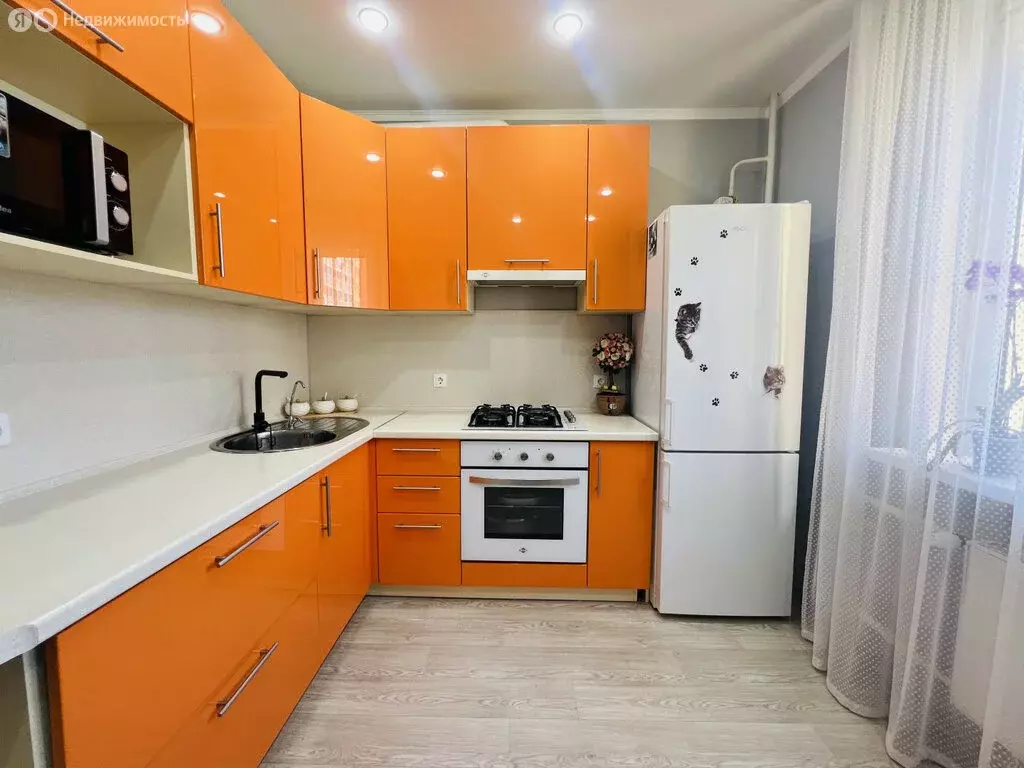 2-комнатная квартира: село Осиново, улица Гайсина, 2 (60 м) - Фото 1