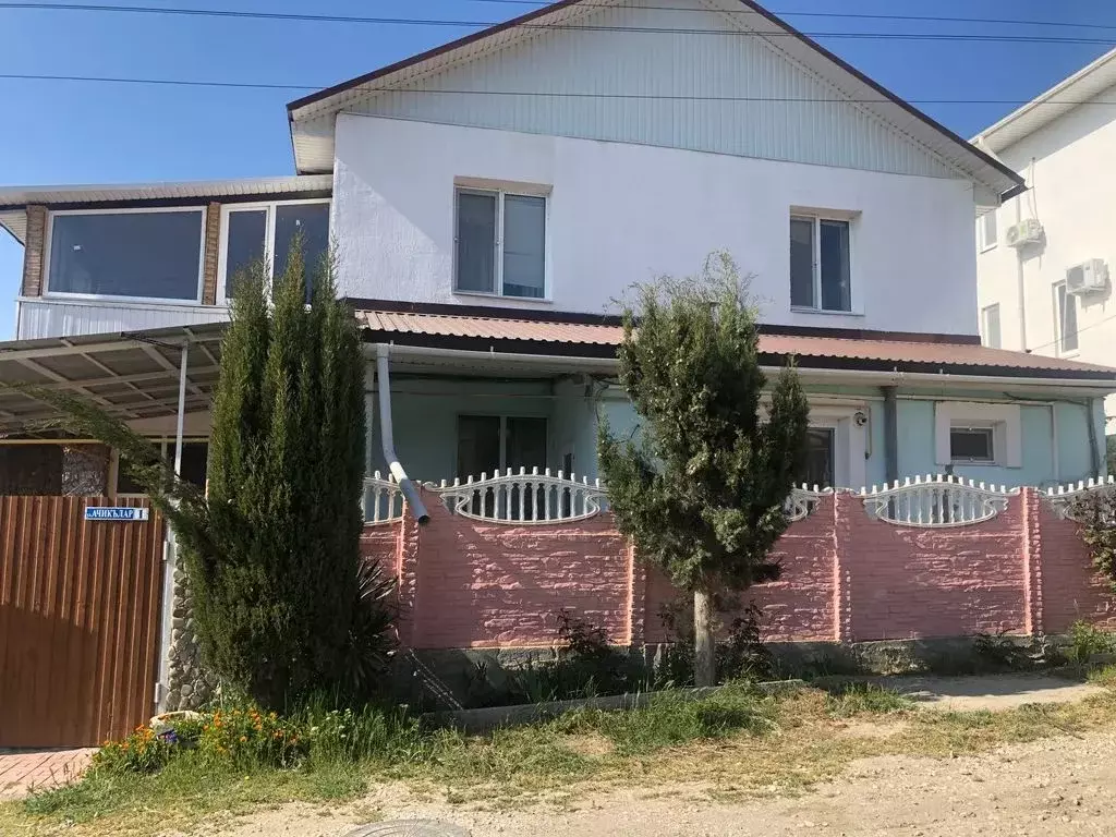 Дом в Крым, Судак ул. Ачиклар, 1 (90 м) - Фото 0