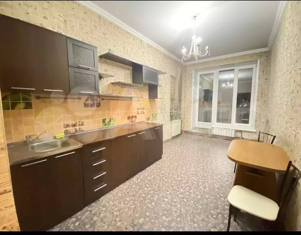 1-к. квартира, 42 м, 9/9 эт. - Фото 1