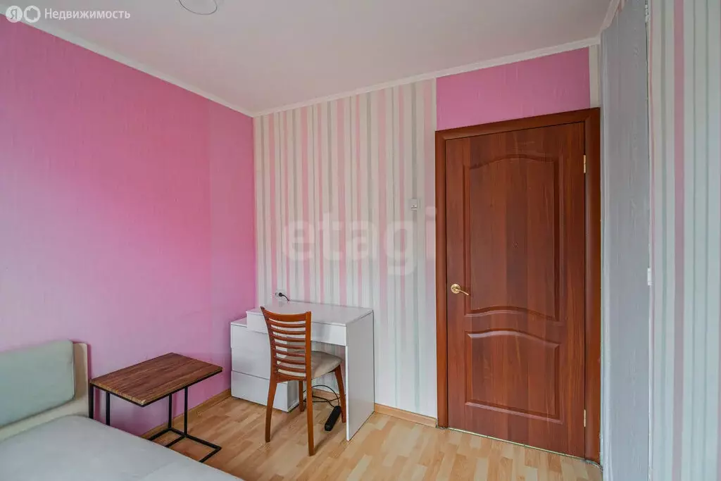 3-комнатная квартира: Санкт-Петербург, улица Белы Куна, 13к3 (42 м) - Фото 1