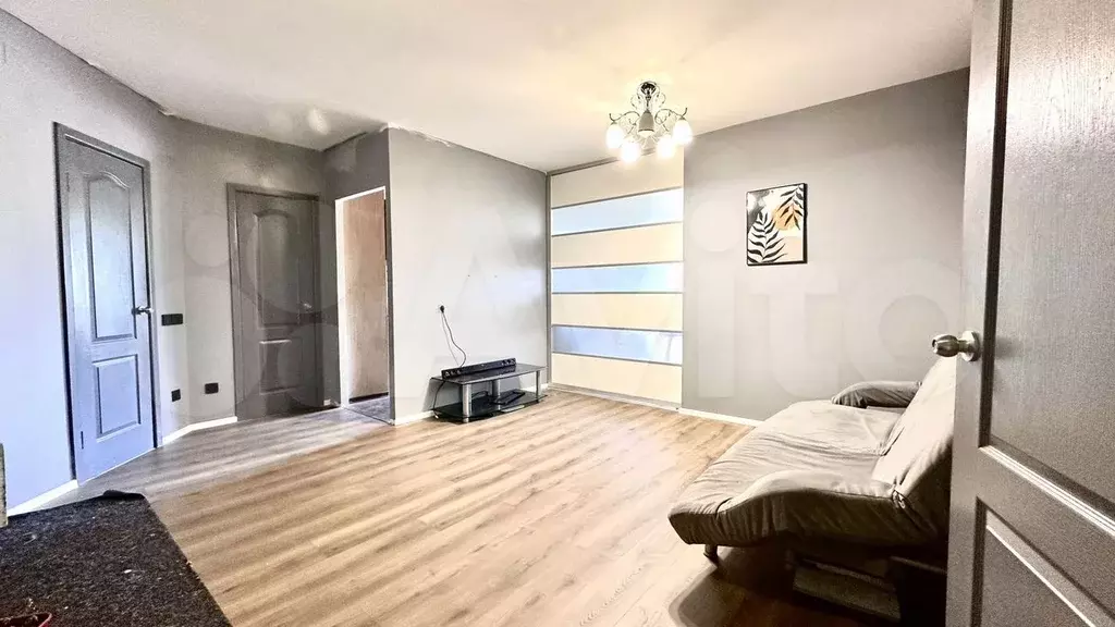 2-к. квартира, 60 м, 3/9 эт. - Фото 1