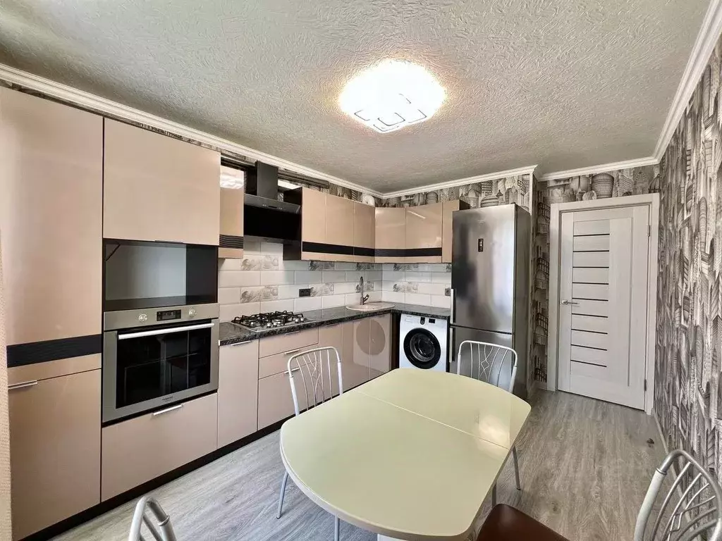 2-к кв. Калужская область, Калуга ул. Петра Тарасова, 16 (55.1 м) - Фото 2