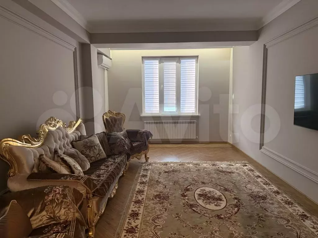 2-к. квартира, 85 м, 9/10 эт. - Фото 0