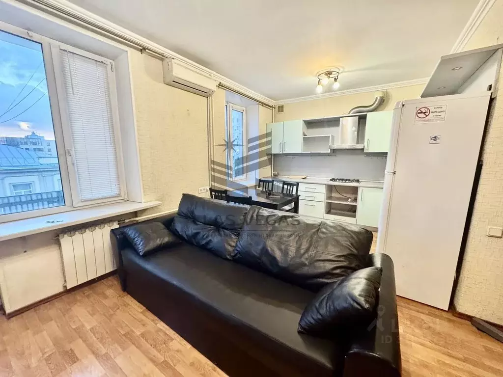 3-к кв. Москва Садовая-Сухаревская ул., 13/15 (65.0 м) - Фото 0