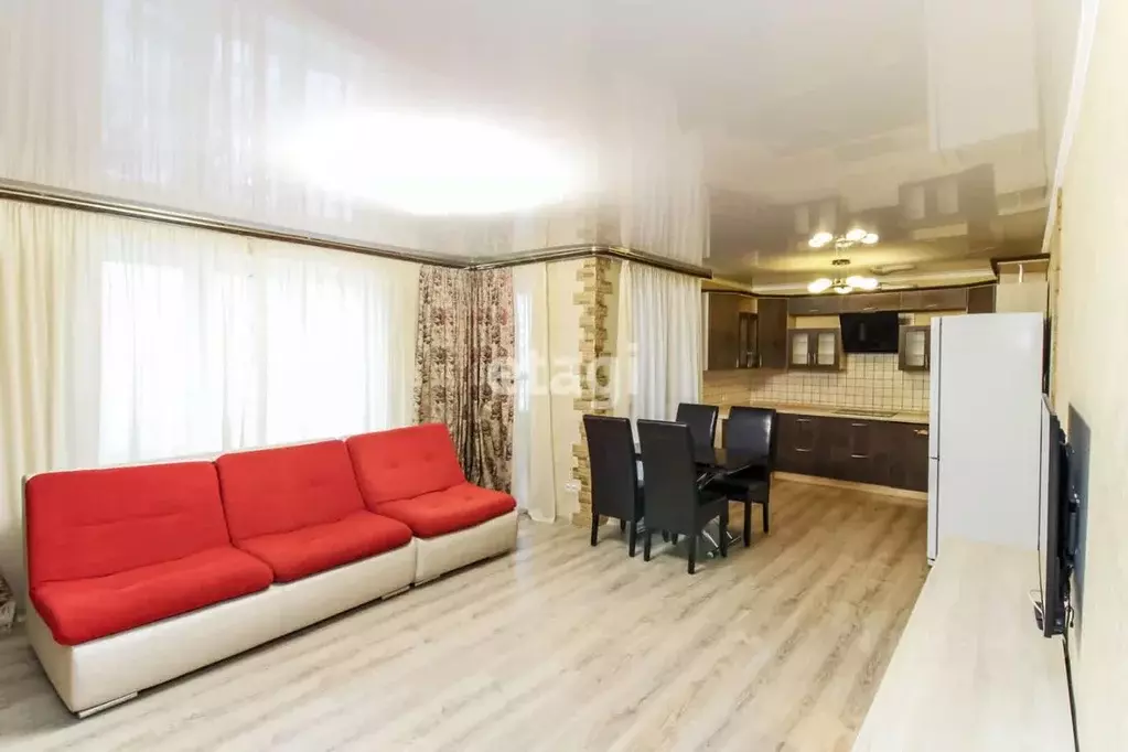 2-к кв. Тюменская область, Тюмень ул. Газовиков, 67 (73.7 м) - Фото 1