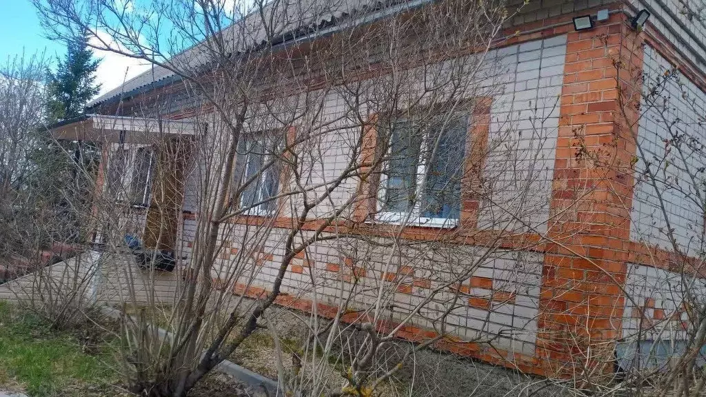 Дом в Вологодская область, Сокольский муниципальный округ, д. Шишкино ... - Фото 1