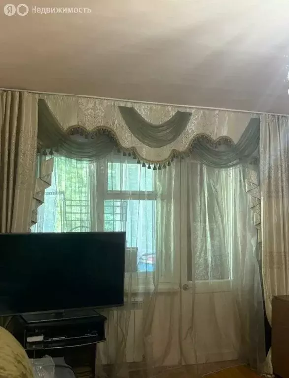 3-комнатная квартира: Нальчик, улица Кирова, 11 (65 м) - Фото 1