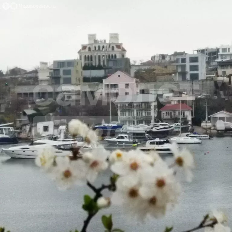 1-комнатная квартира: Севастополь, улица Адмирала Фадеева, 18 (45 м) - Фото 2