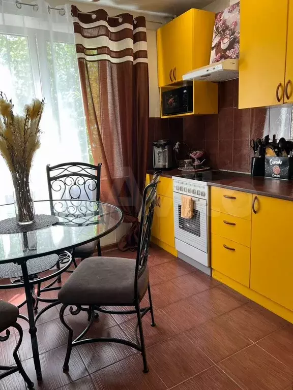 2-к. квартира, 50 м, 4/9 эт. - Фото 0