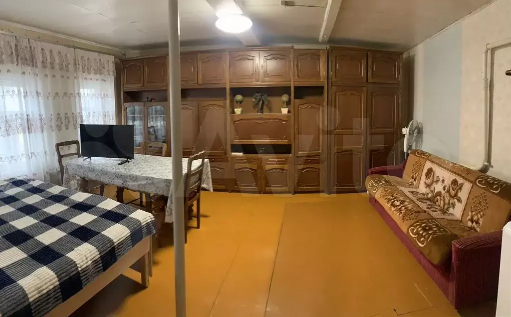 Комната 37 м в 1-к., 1/1 эт. - Фото 1