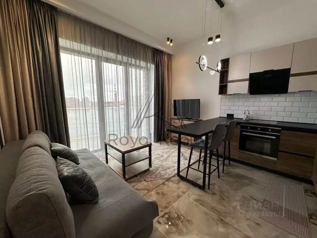 2-к кв. Санкт-Петербург наб. Макарова, 58с2 (44.0 м) - Фото 1