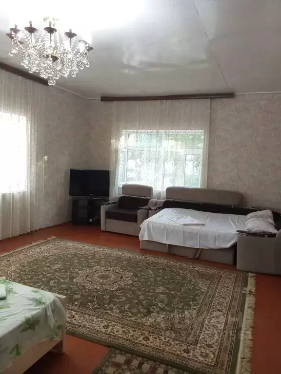 Дом в Дагестан, Дербент ул. Бестужева-Марлинского, 46 (180 м) - Фото 1