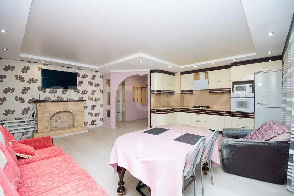 Продаётся 4-к квартира, 70.11 м - Фото 1