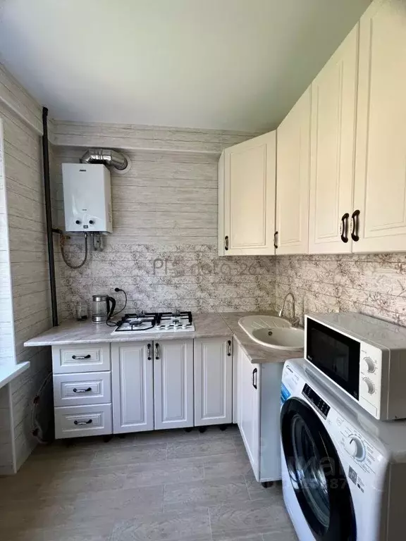 3-к кв. Ставропольский край, Ессентуки Октябрьская ул., 433 (49.9 м) - Фото 1