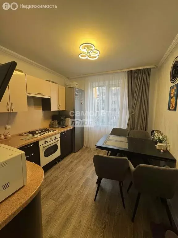 2-комнатная квартира: Октябрьский, 34-й микрорайон, 12 (51.7 м) - Фото 2