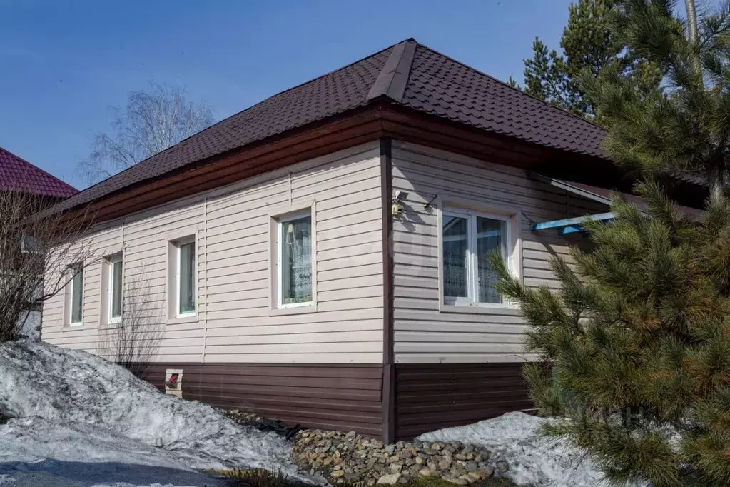 Дом в Кемеровская область, Осинники ул. 2-я Больничная (59 м) - Фото 1