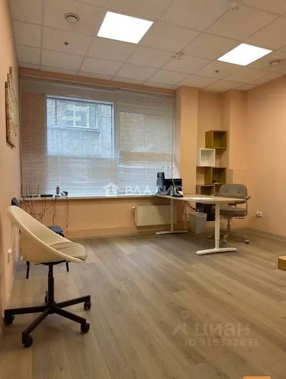 Офис в Санкт-Петербург Новгородская ул., 23 (90 м) - Фото 0