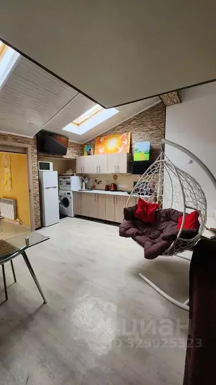 2-к кв. Краснодарский край, Геленджик Туристическая ул., 4А (70.0 м) - Фото 1