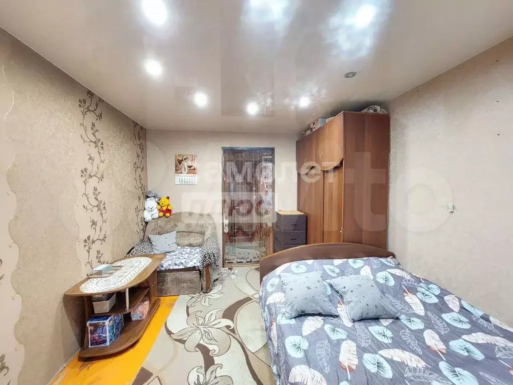 Комната 17,3 м в 1-к., 1/4 эт. - Фото 0