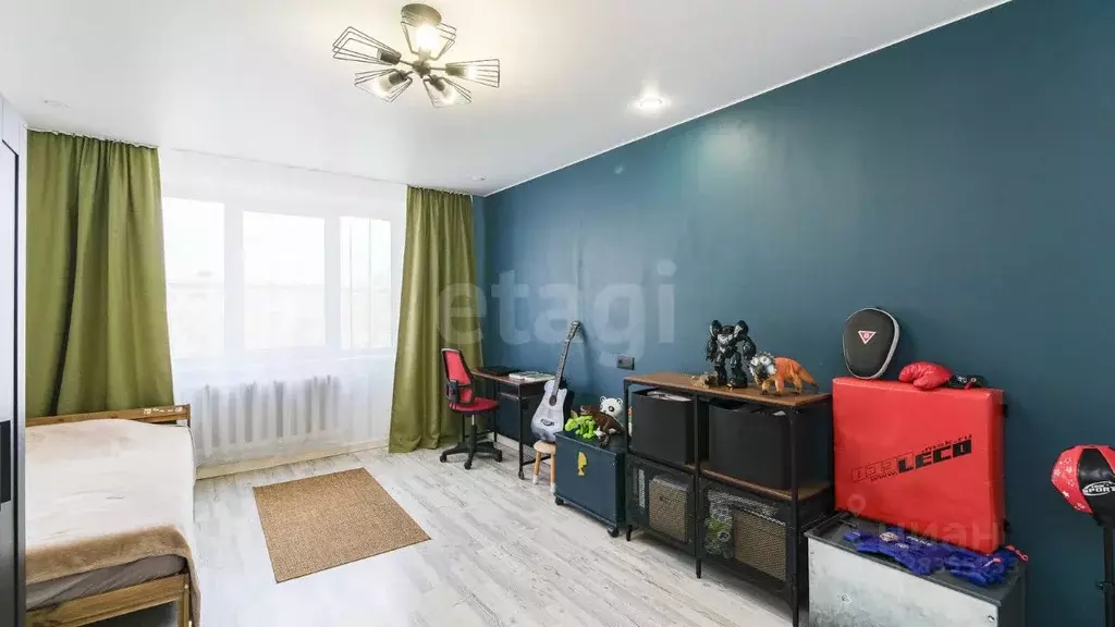 4-к кв. Тюменская область, Тюмень ул. 50 лет Октября, 30 (106.2 м) - Фото 1