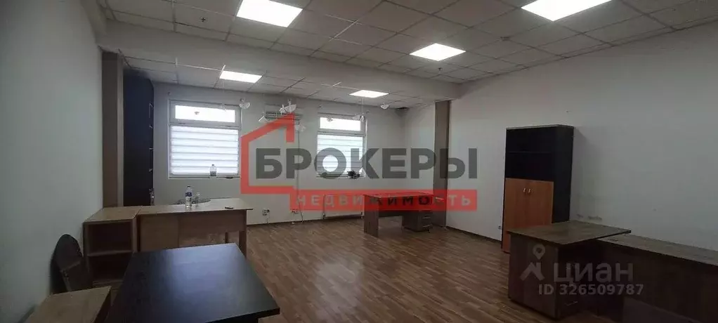 Помещение свободного назначения в Севастополь ул. Соловьева, 4/1 (45 ... - Фото 1