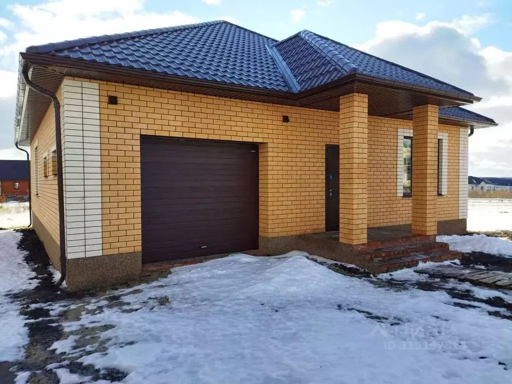 Дом в Белгородская область, Белгородский район, Пушкарское с/пос, с. ... - Фото 1