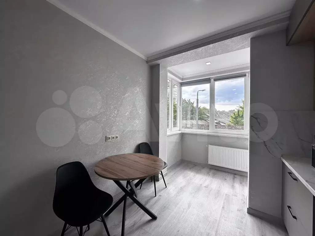 1-к. квартира, 40 м, 1/9 эт. - Фото 1