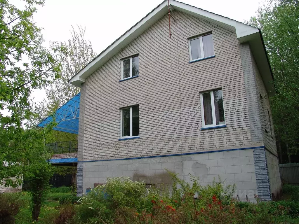Дом в Ленинградская область, Выборгский район, Рощинское городское ... - Фото 1