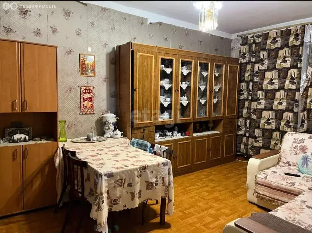 3-комнатная квартира: Якутск, улица Кузьмина, 34/3 (75.4 м) - Фото 1