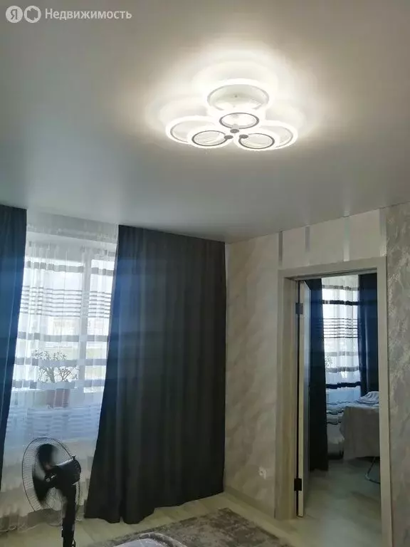 3-комнатная квартира: Тюмень, улица Валентины Трофимовой, 12 (56 м) - Фото 1