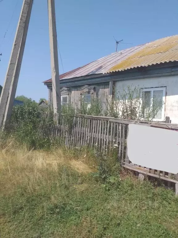 Дом в Башкортостан, Стерлибашевский район, Сарайсинский сельсовет, с. ... - Фото 1