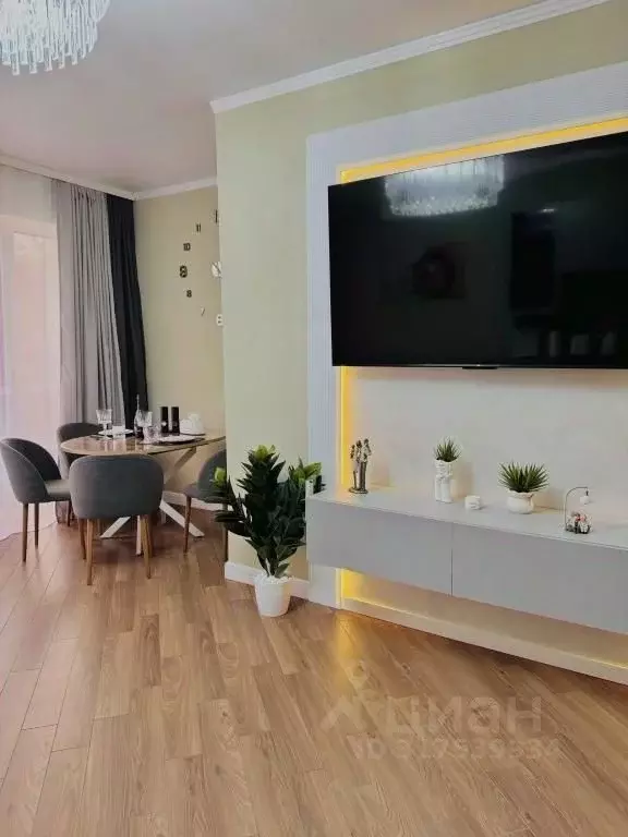2-к кв. Ставропольский край, Кисловодск ул. Кирова, 6 (58.0 м) - Фото 0