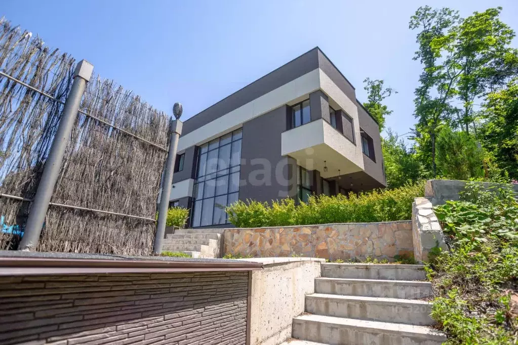 Дом в Приморский край, Владивосток ул. Саврасова, 35 (259 м) - Фото 1