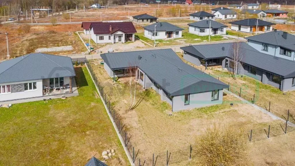 Дом в Калининградская область, Гурьевский муниципальный округ, пос. ... - Фото 2