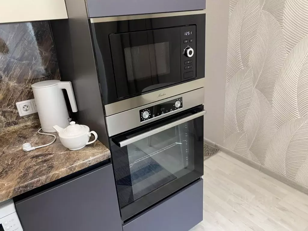 1-к кв. Тюменская область, Тюмень ул. Валентины Трофимовой, 2 (41.0 м) - Фото 2