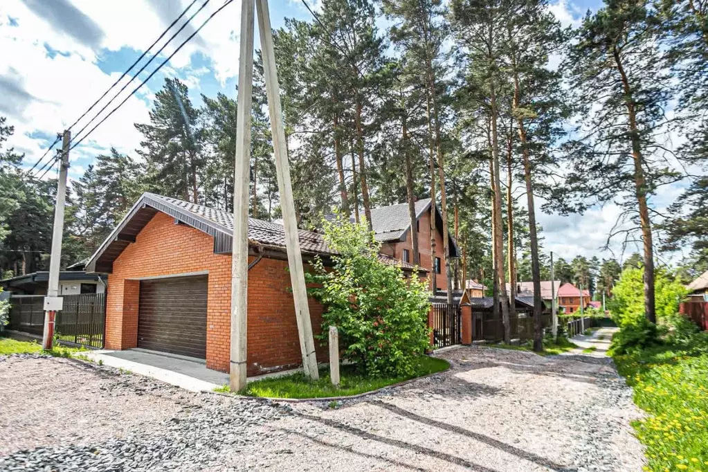 Дом в Новосибирская область, Бердск Морская ул., 14/4 (366 м) - Фото 1