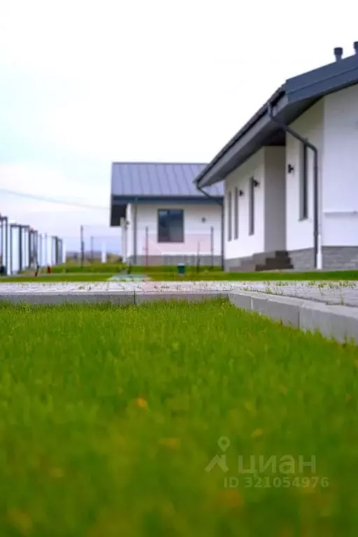 Дом в Калининградская область, Гурьевский муниципальный округ, пос. ... - Фото 2