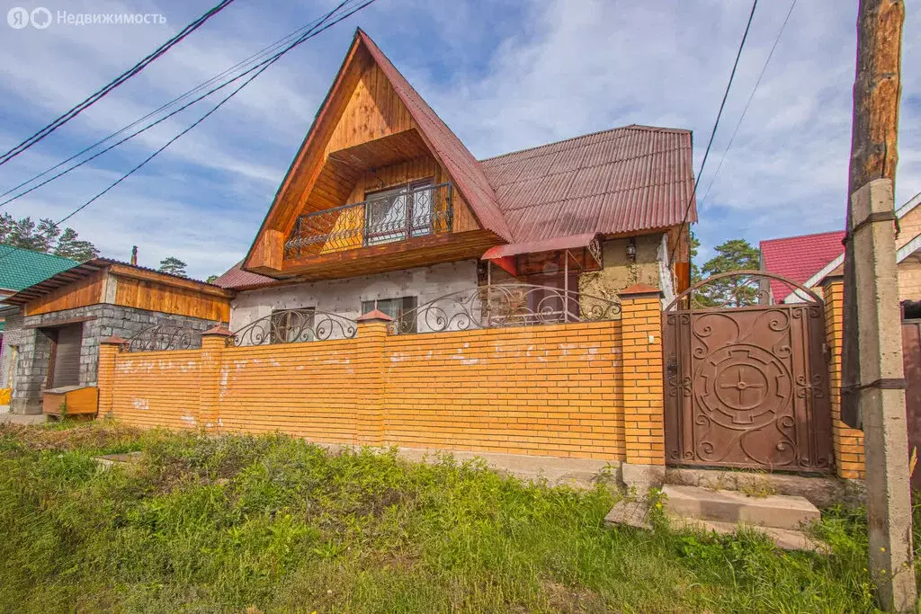 Дом в Улан-Удэ, Каменистая улица (160 м) - Фото 0