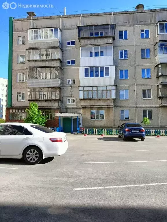 2-комнатная квартира: Златоуст, улица 40-летия Победы, 56 (52.6 м) - Фото 1