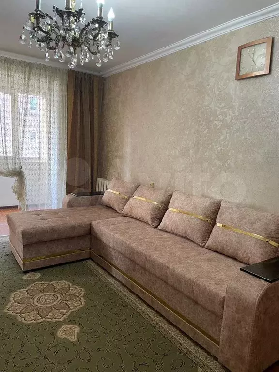 3-к. квартира, 70 м, 3/5 эт. - Фото 0