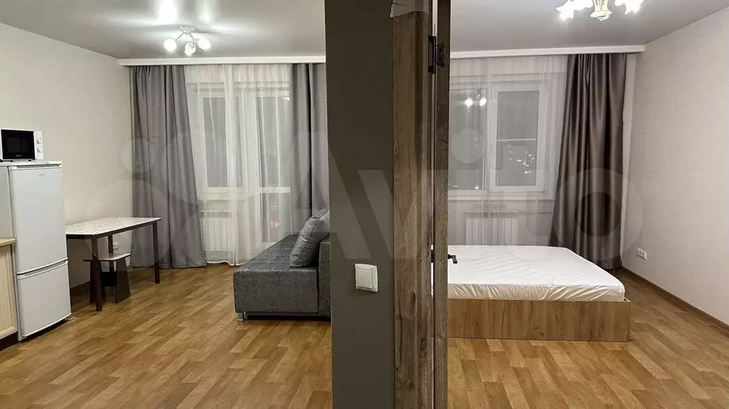 1-к. квартира, 50м, 9/15эт. - Фото 0