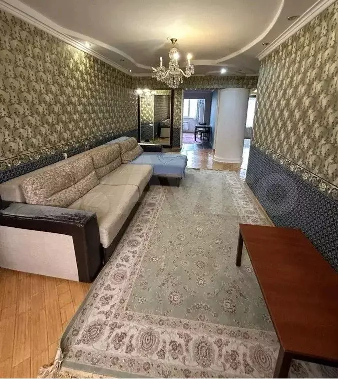 3-к. квартира, 75 м, 10/15 эт. - Фото 1