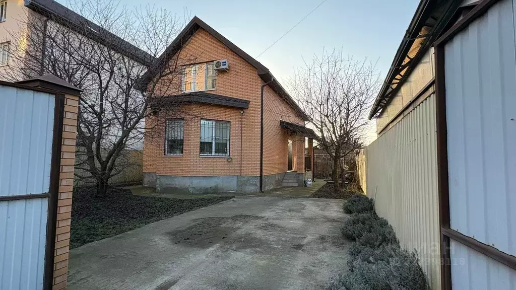 Дом в Краснодарский край, Краснодар пос. Российский, ул. Бигдая, 19 ... - Фото 1