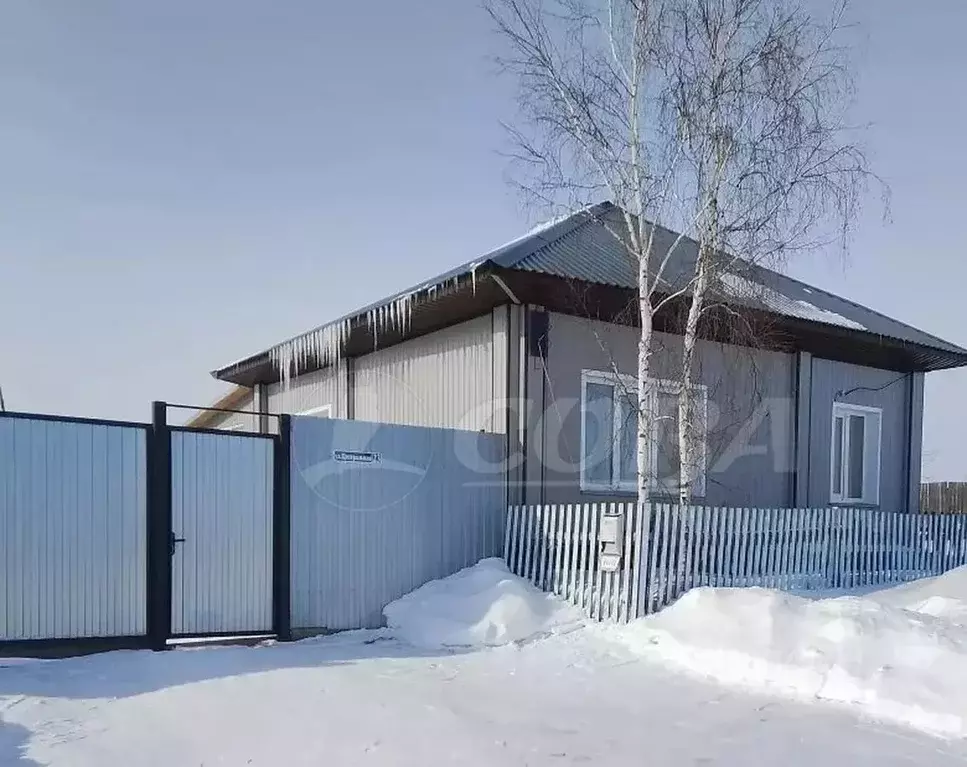 Дом в Курганская область, Притобольный муниципальный округ, с. ... - Фото 1