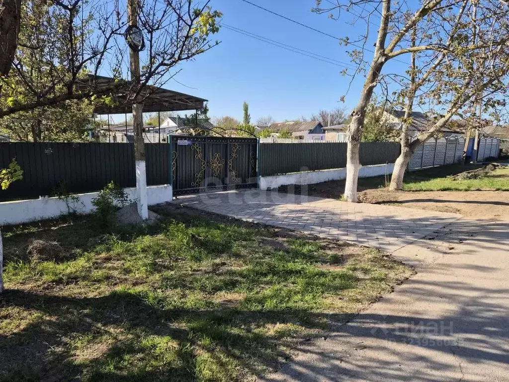 Дом в Крым, Кировский район, с. Токарево ул. Школьная (44 м) - Фото 1