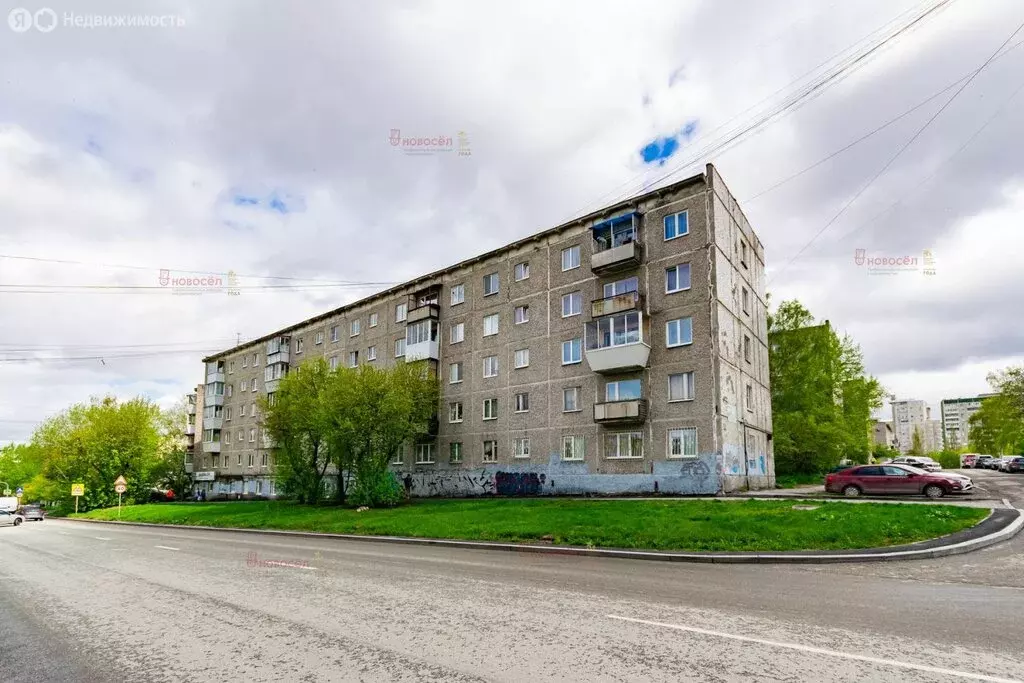 2-комнатная квартира: Екатеринбург, улица Металлургов, 14 (42 м) - Фото 1