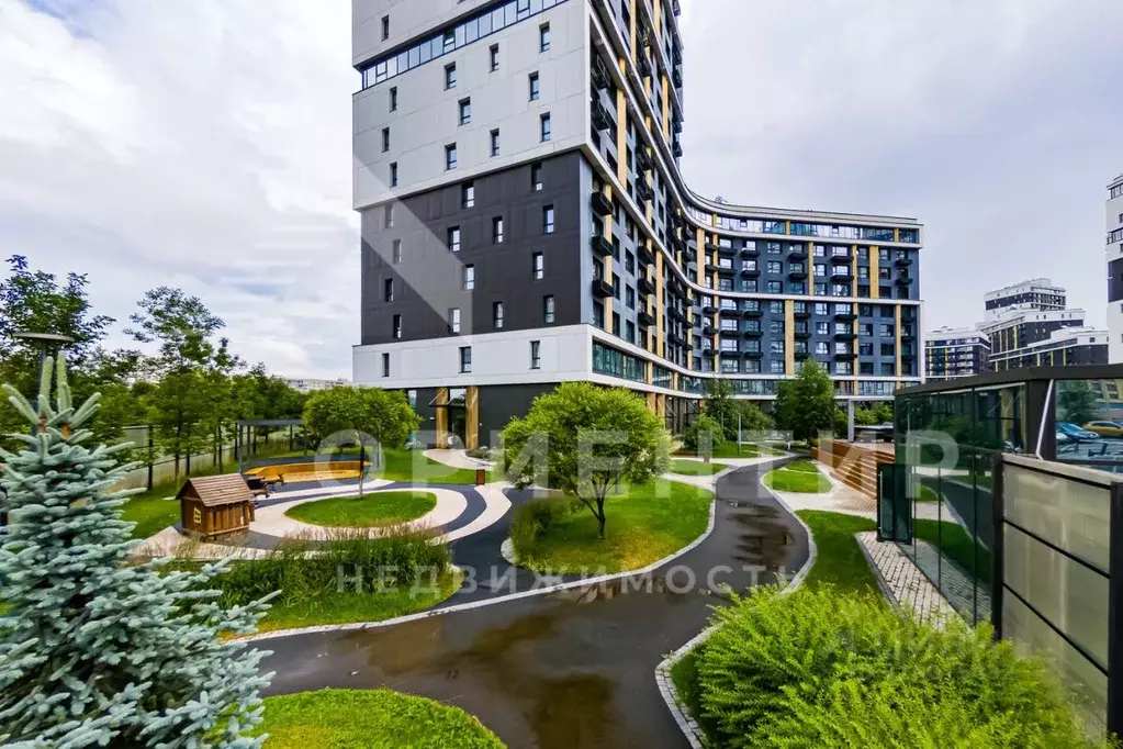 3-к кв. Свердловская область, Екатеринбург ул. Машинная, 1В (93.0 м) - Фото 0